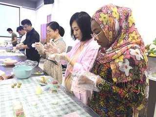 国际交流学院开展“健康中国，快...